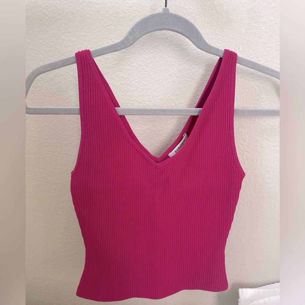 Babaton SCULPT KNIT DOUBLE V TANK in Granita Pink